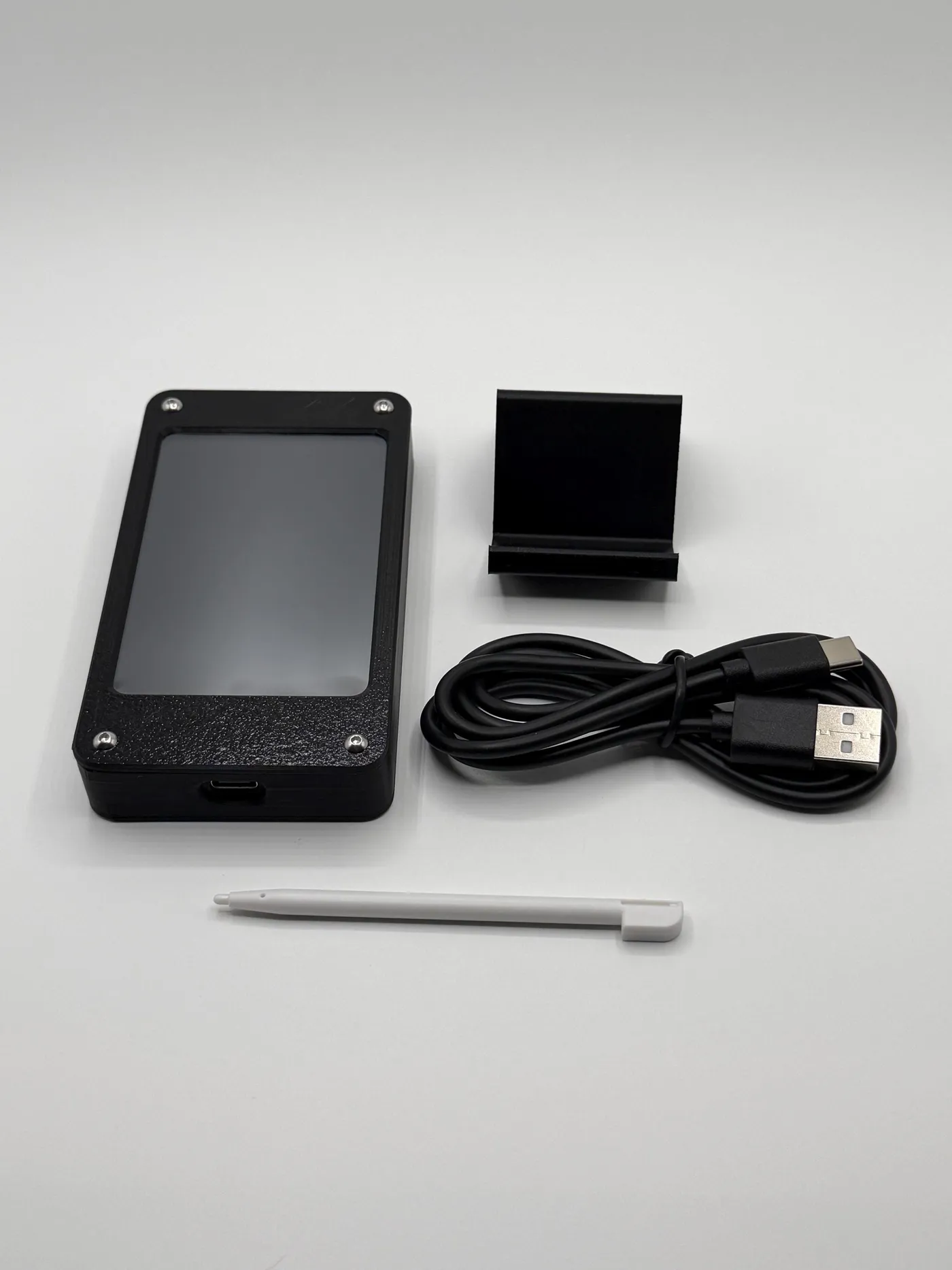 What’s in the box: unit, stand, USB-C cable, and stylus