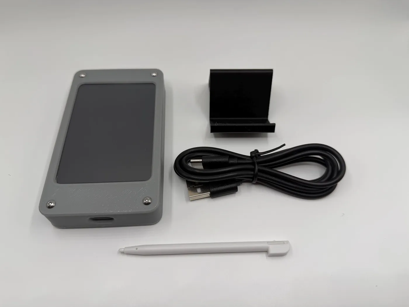 What’s in the box: weather station, desktop stand, USB-C cable, and stylus